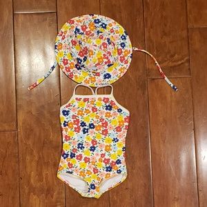 Hanna Andersson baithing suit and sun hat